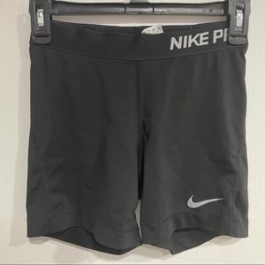 Nike Pros Black
